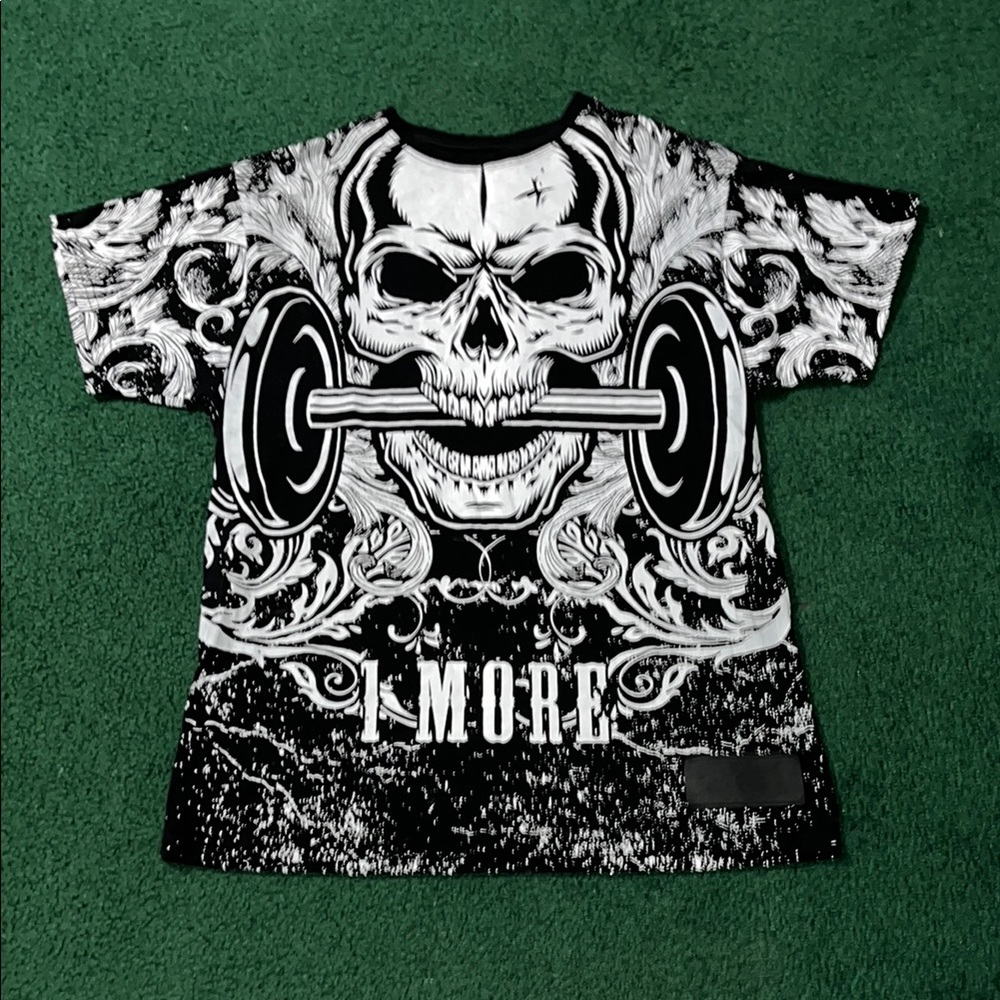Black and White Skull Graphic T-Shirt